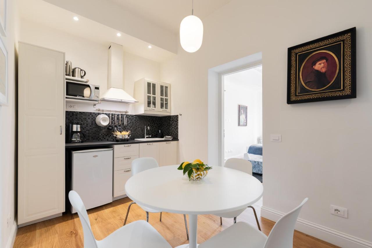 Lovely Apartment With Balcony Florence Exterior photo
